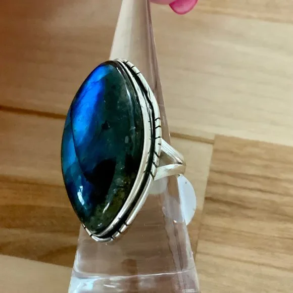 Labradorite Solid 925 Sterling Silver Ring - Picture 2 of 5